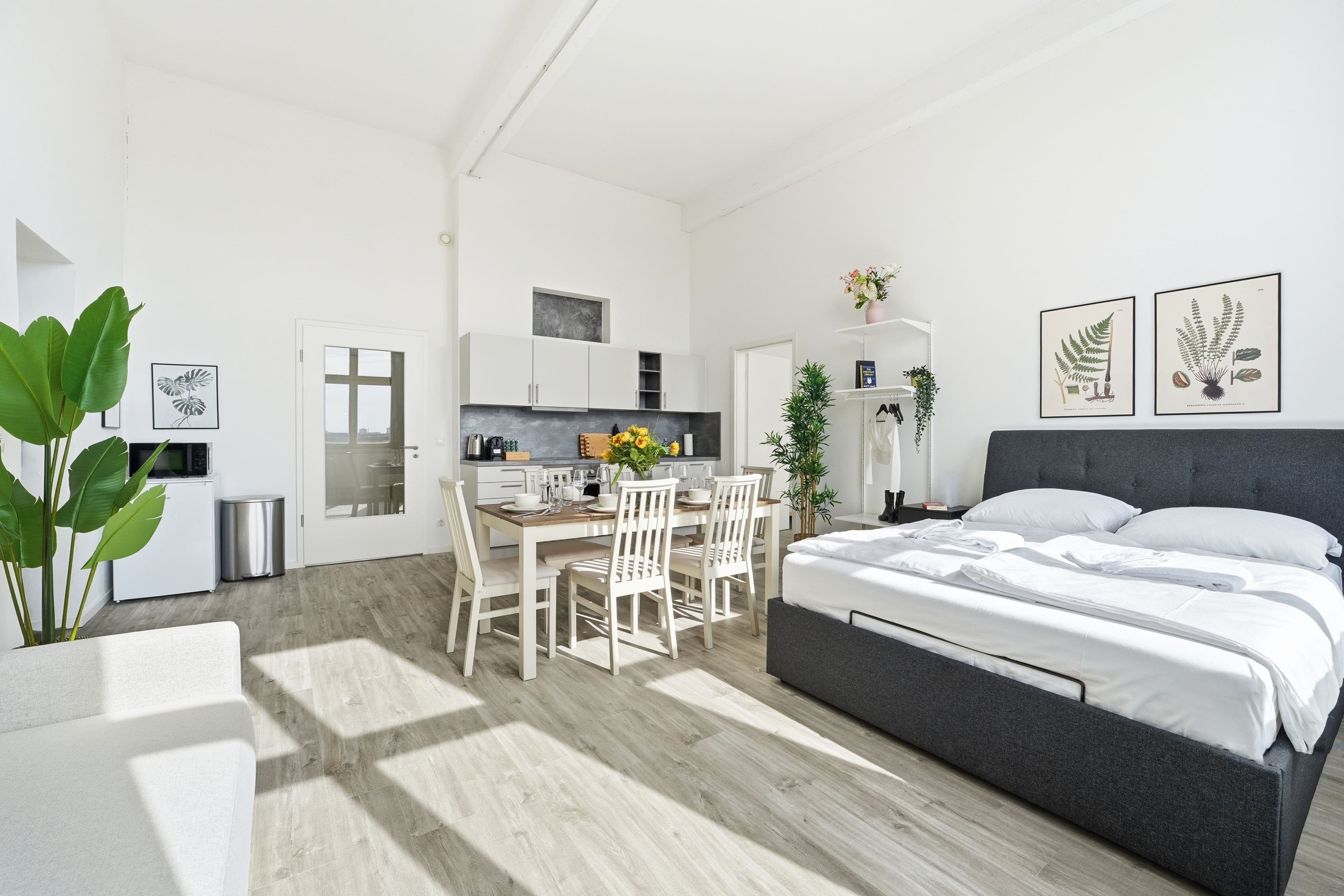 Large Loft – Room for up to 7 Guests - 2