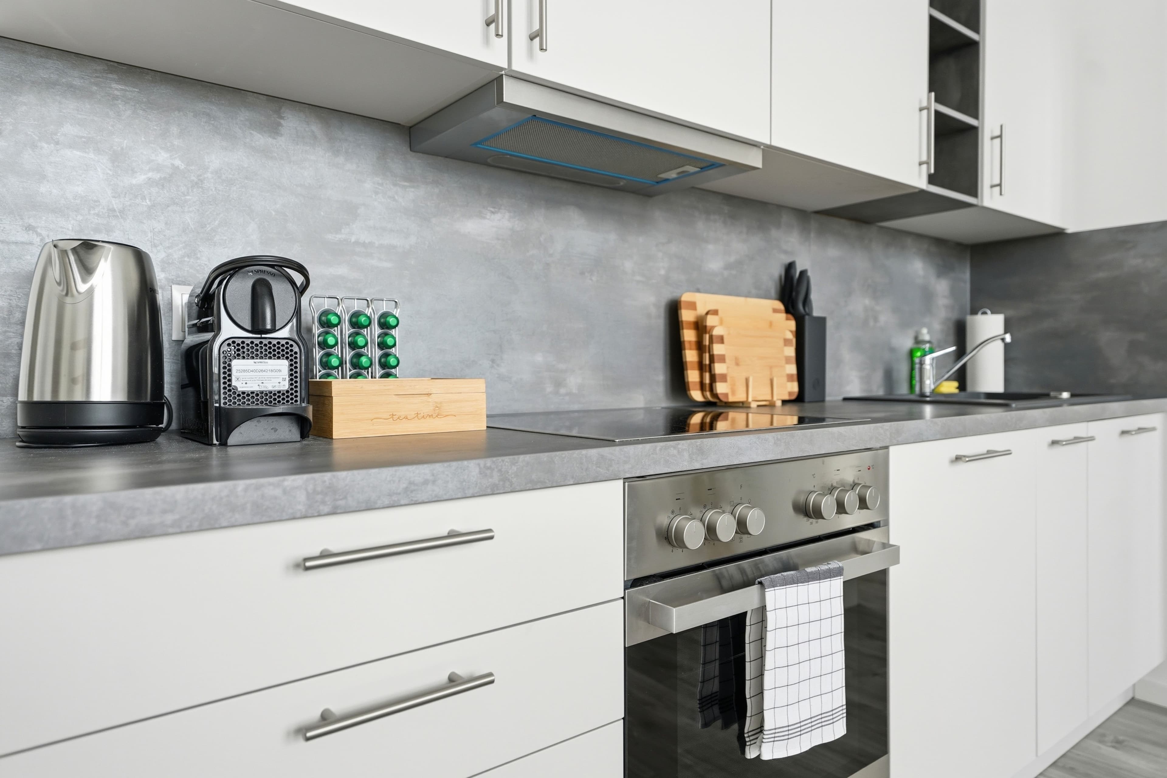 Large Loft – Room for up to 7 Guests - 9