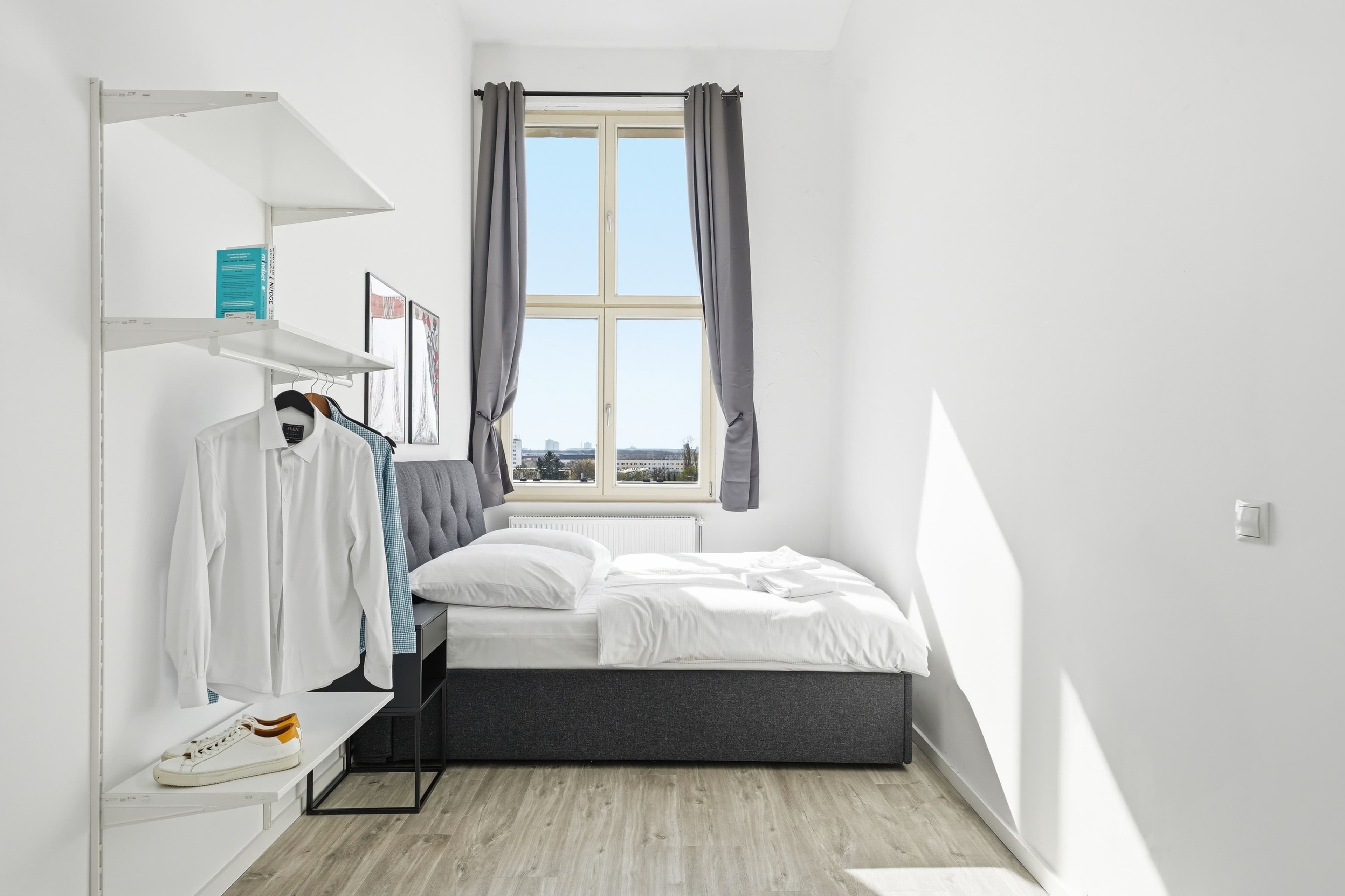 Large Loft – Room for up to 7 Guests - 13