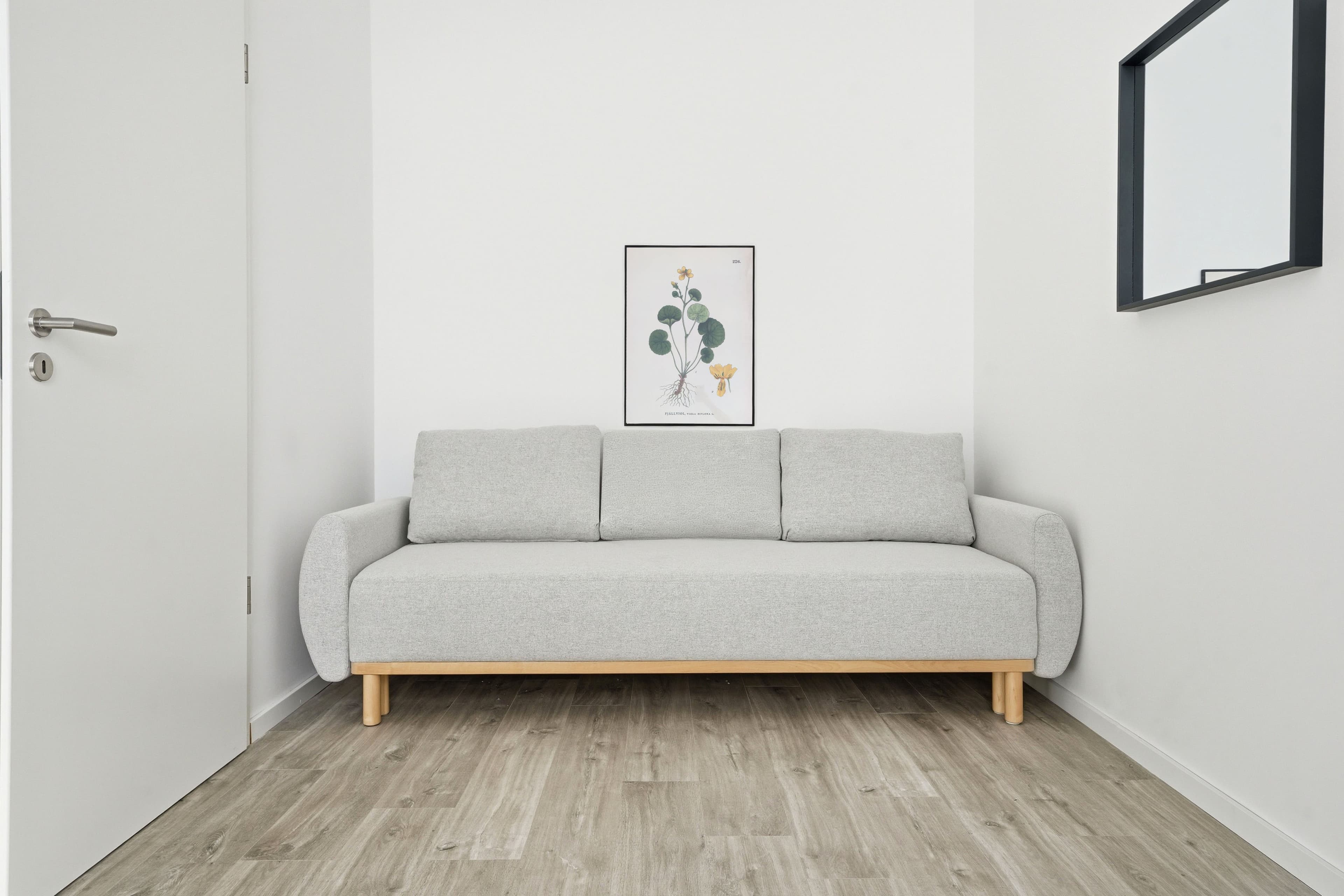 Large Loft – Room for up to 7 Guests - 17