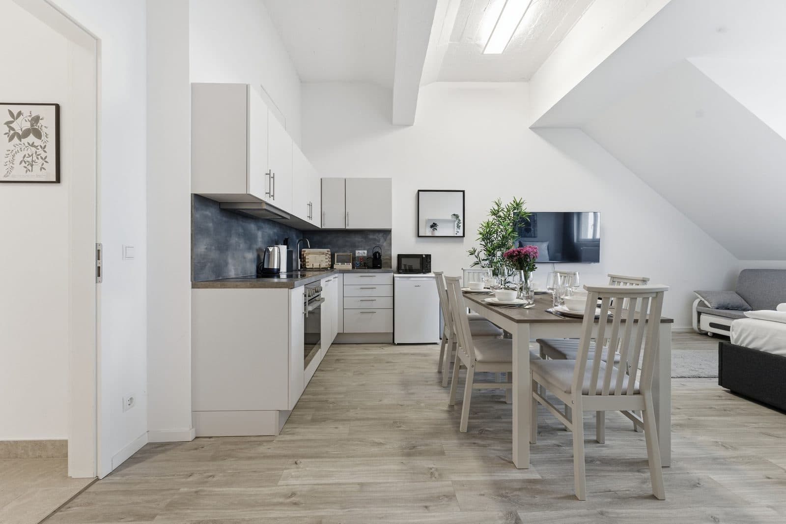 Loft 2-pokojowy – Przytulny i Jasny - 20