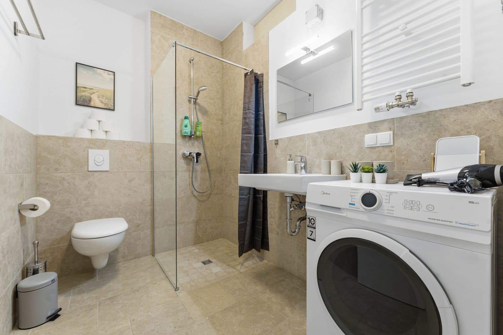 2-Room Lofts Bathroom