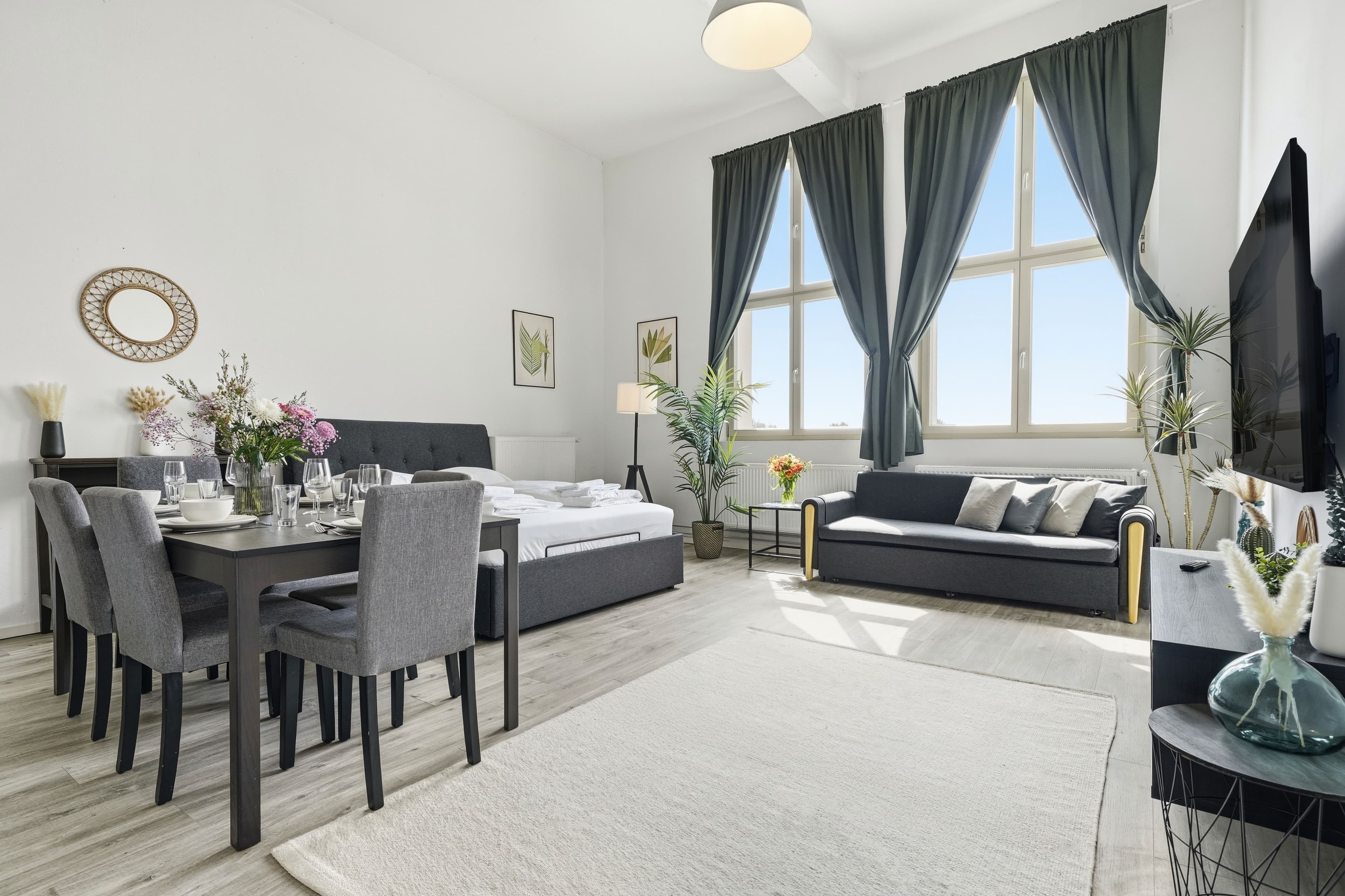 2 Room Loft – Compact & Central - 2
