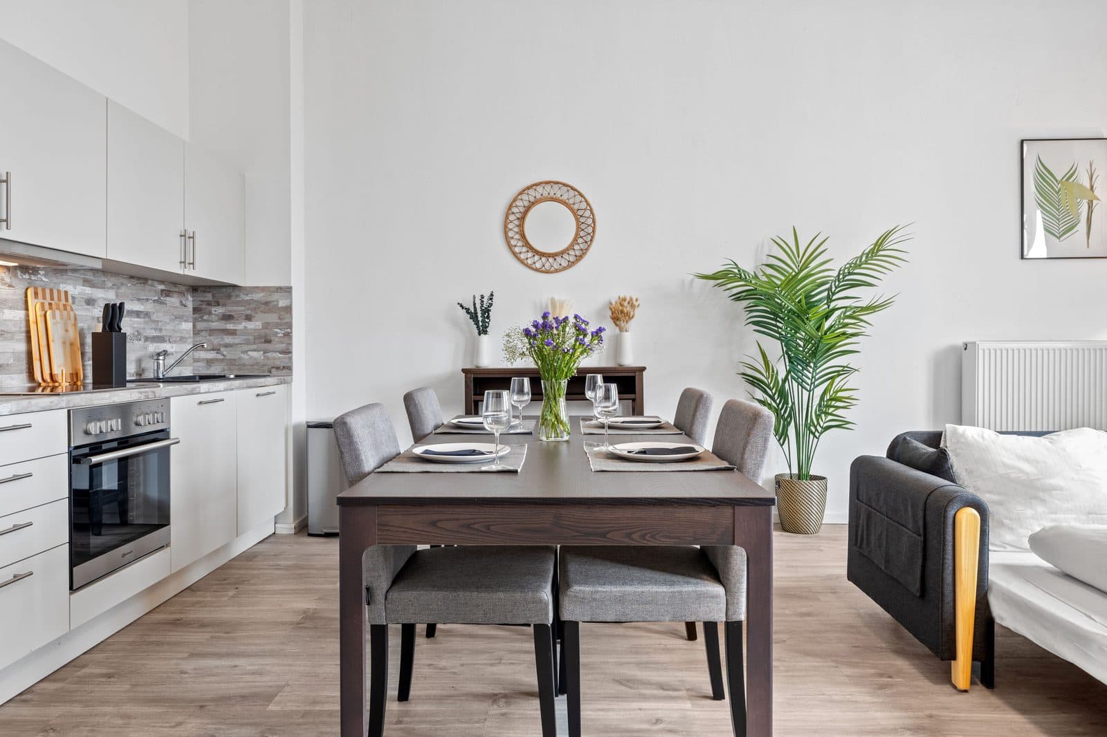 2 Room Loft – Compact & Central - 4