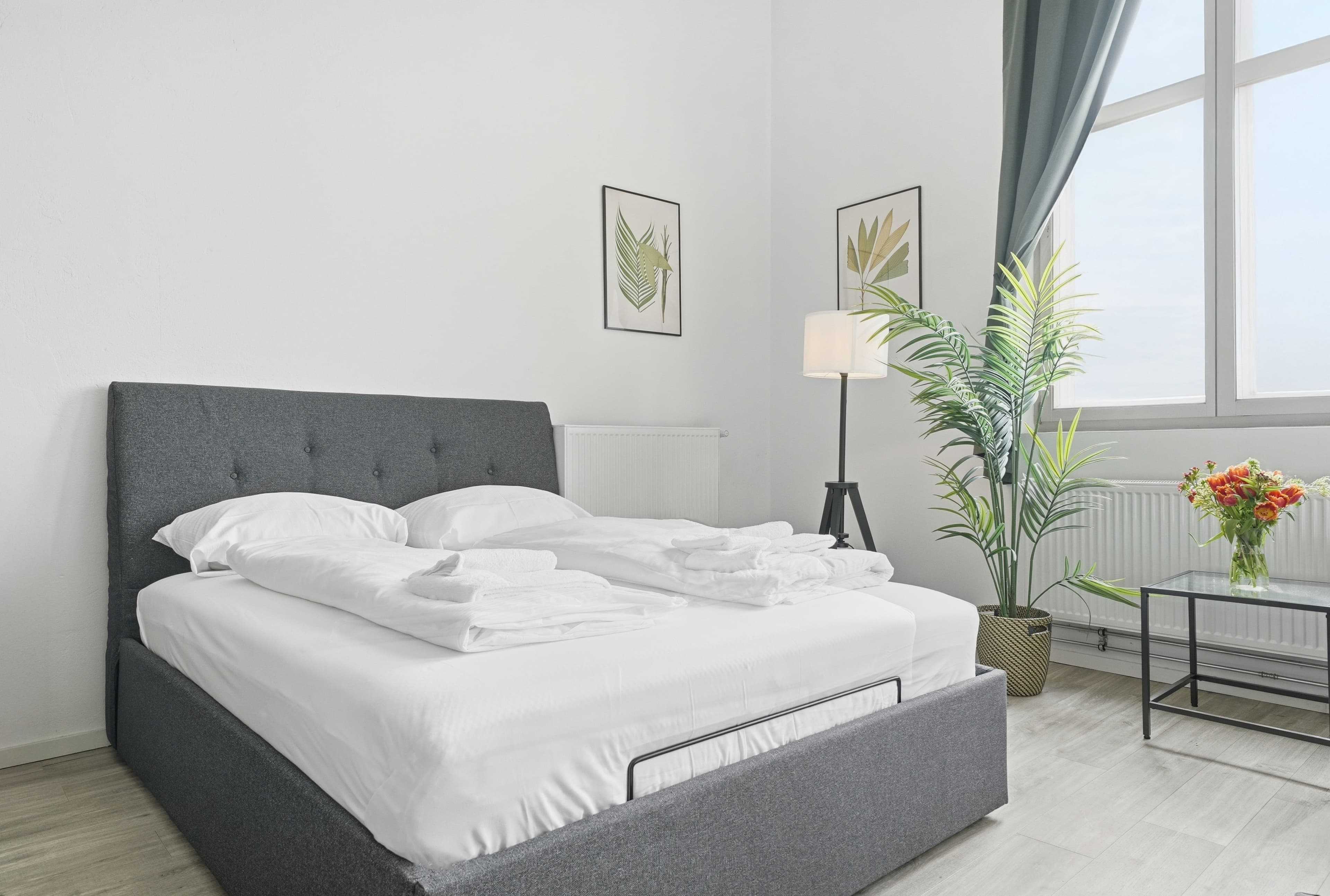 2 Room Loft – Compact & Central - 5
