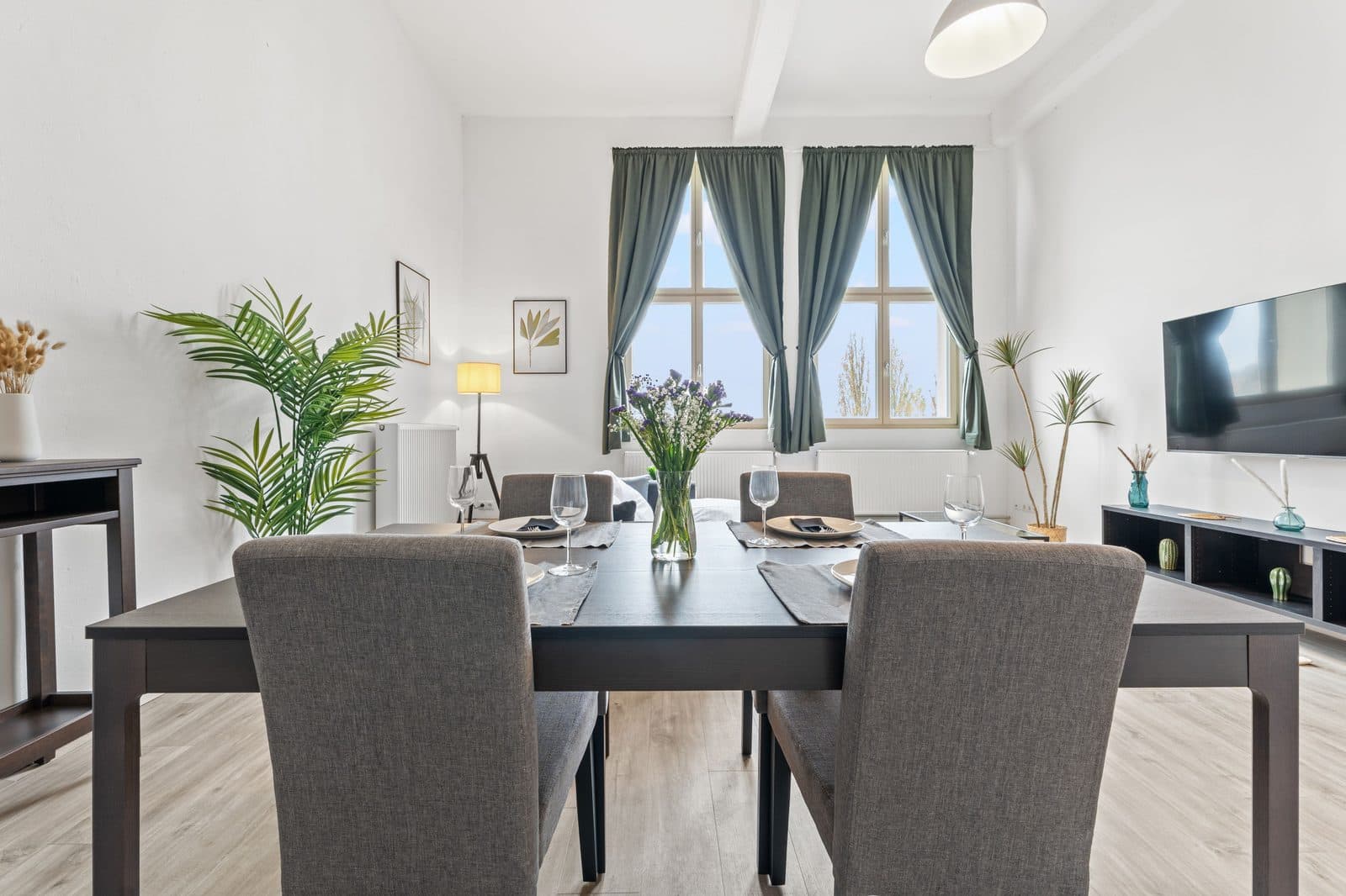 2 Room Loft – Compact & Central - 6