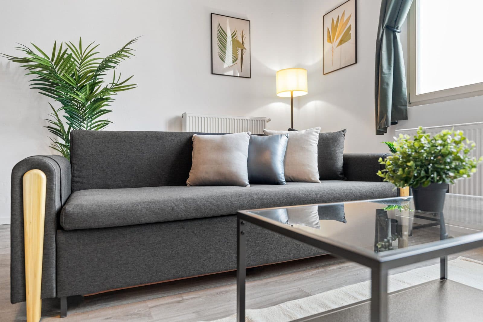 2 Room Loft – Compact & Central - 12