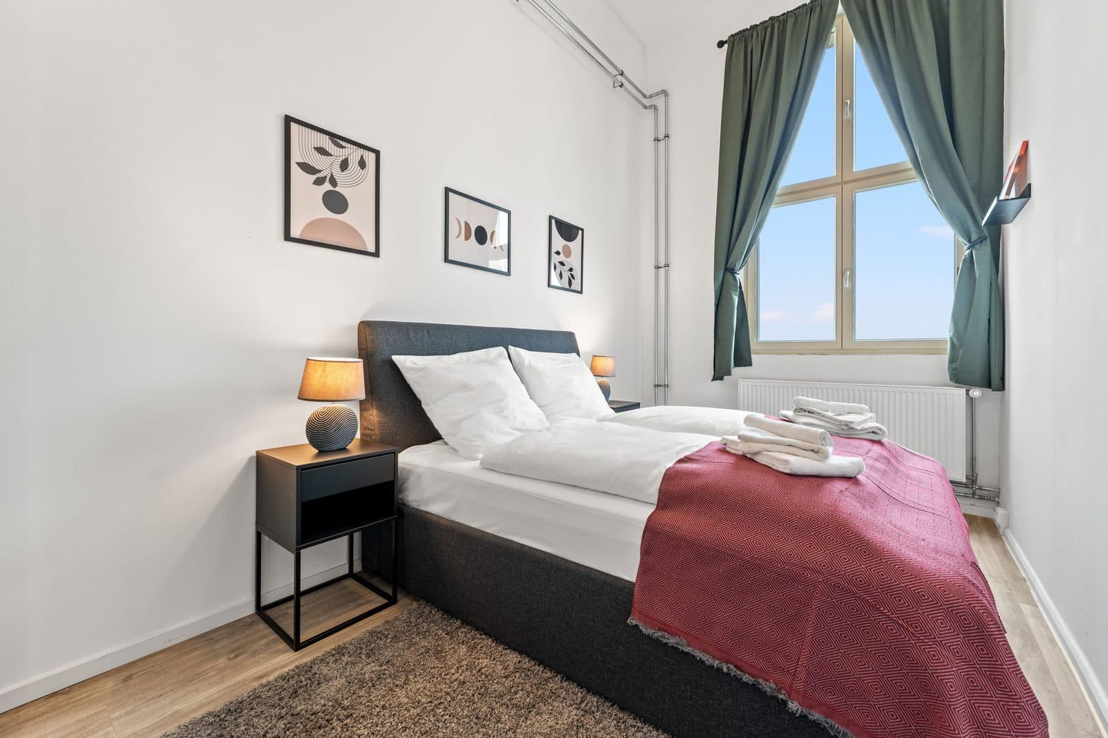 2 Room Loft – Compact & Central - 14