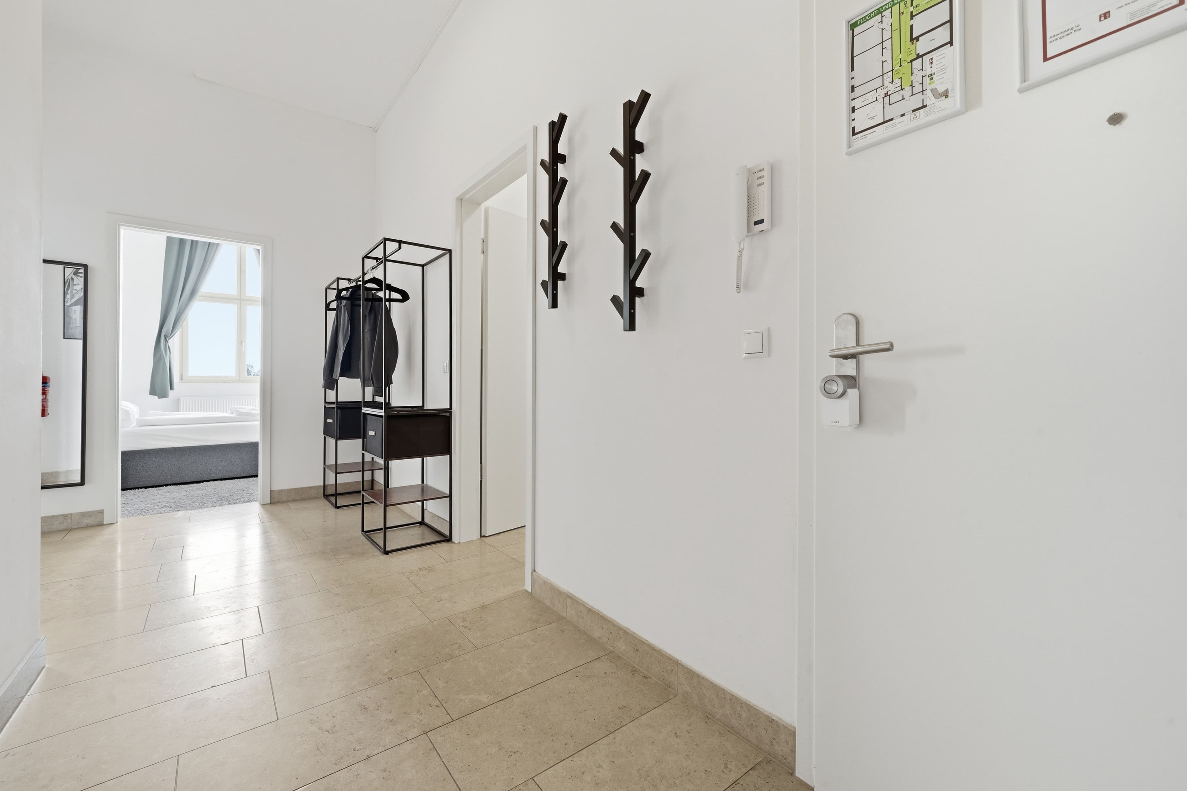 2 Room Loft – Compact & Central - 16
