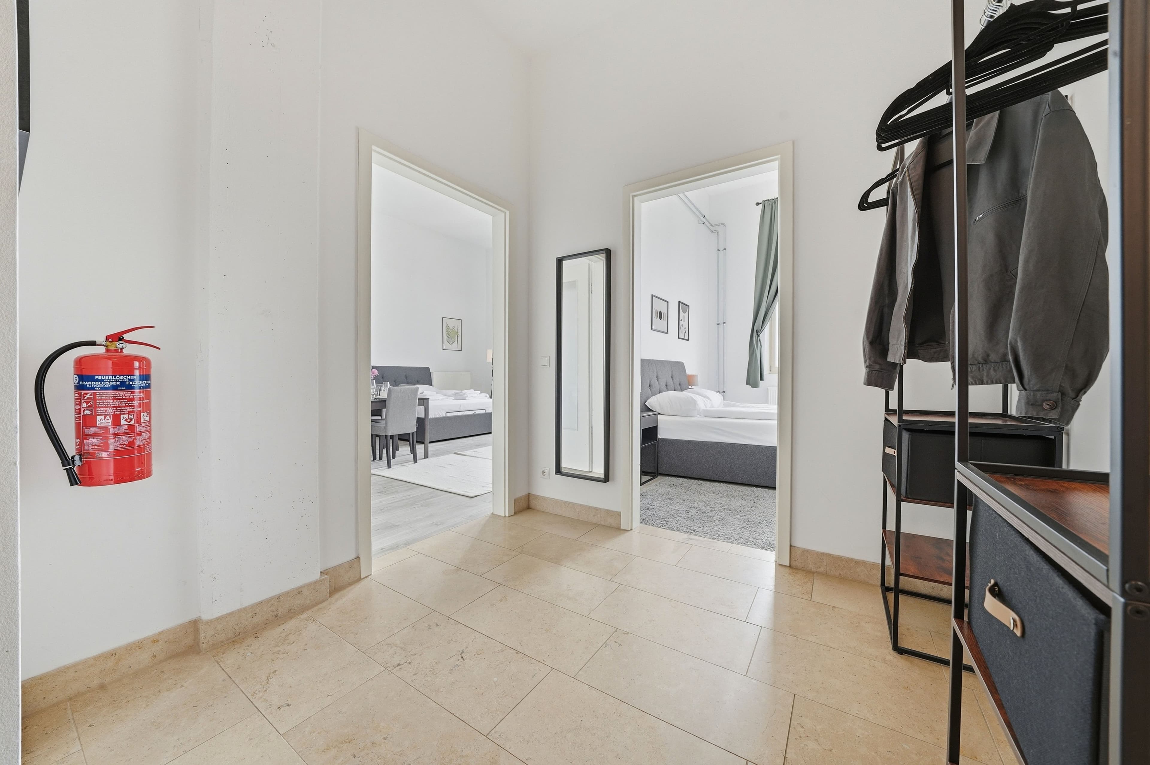 2 Room Loft – Compact & Central - 17