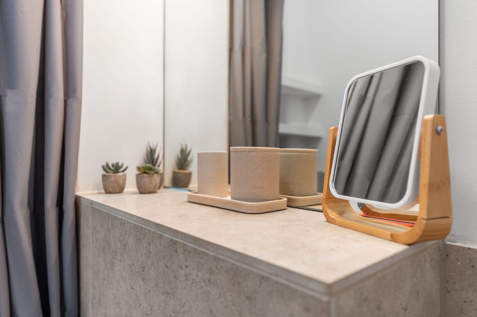 2 Room Loft – Compact & Central - 22