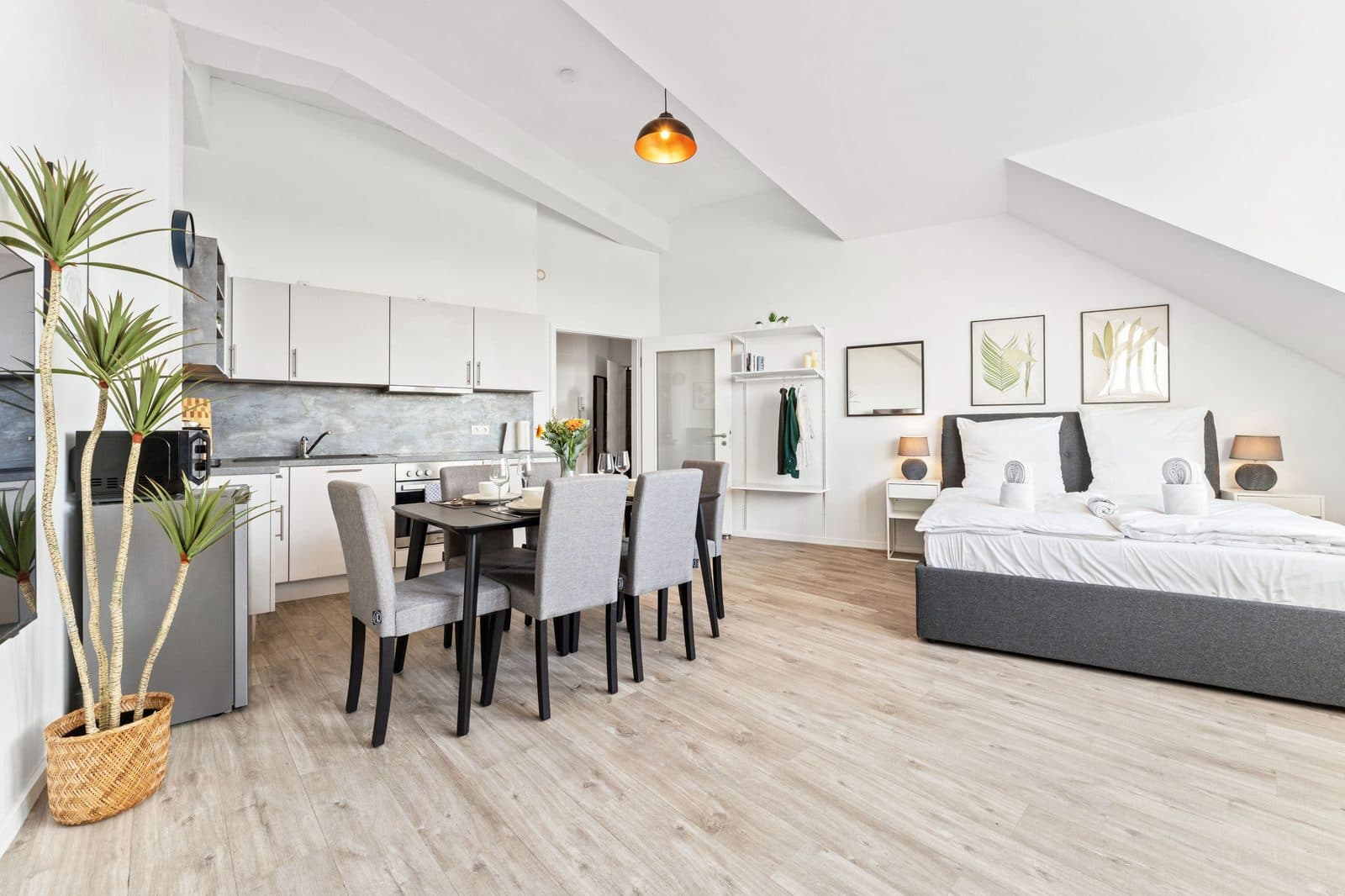 Loft cu 2 camere – Stilat și Confortabil - 3