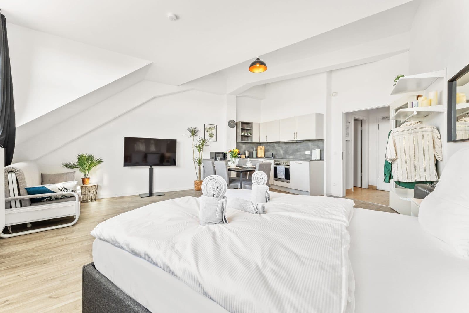 Loft cu 2 camere – Stilat și Confortabil - 7