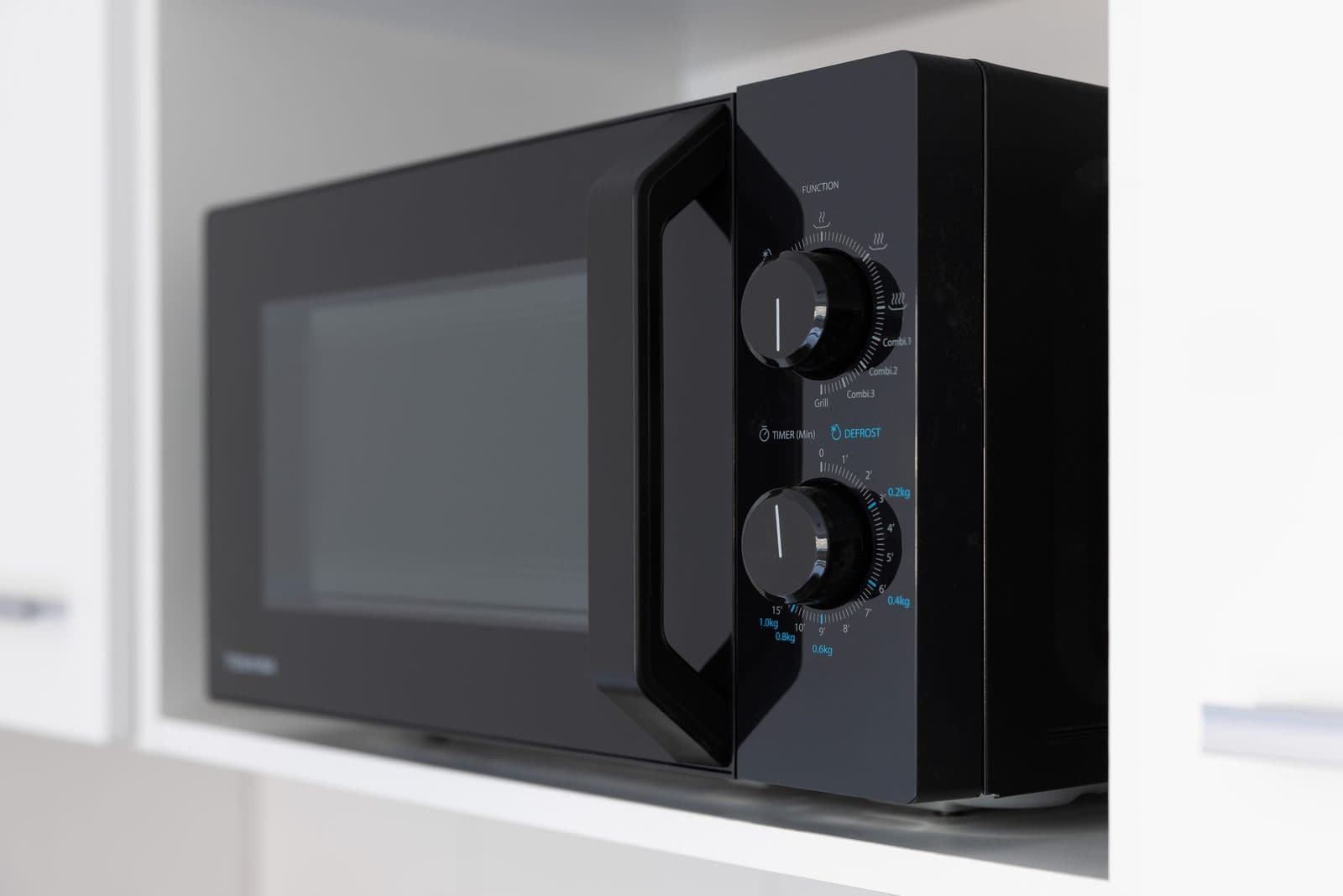 Design Studio – Fully Furnished with Parking - 5