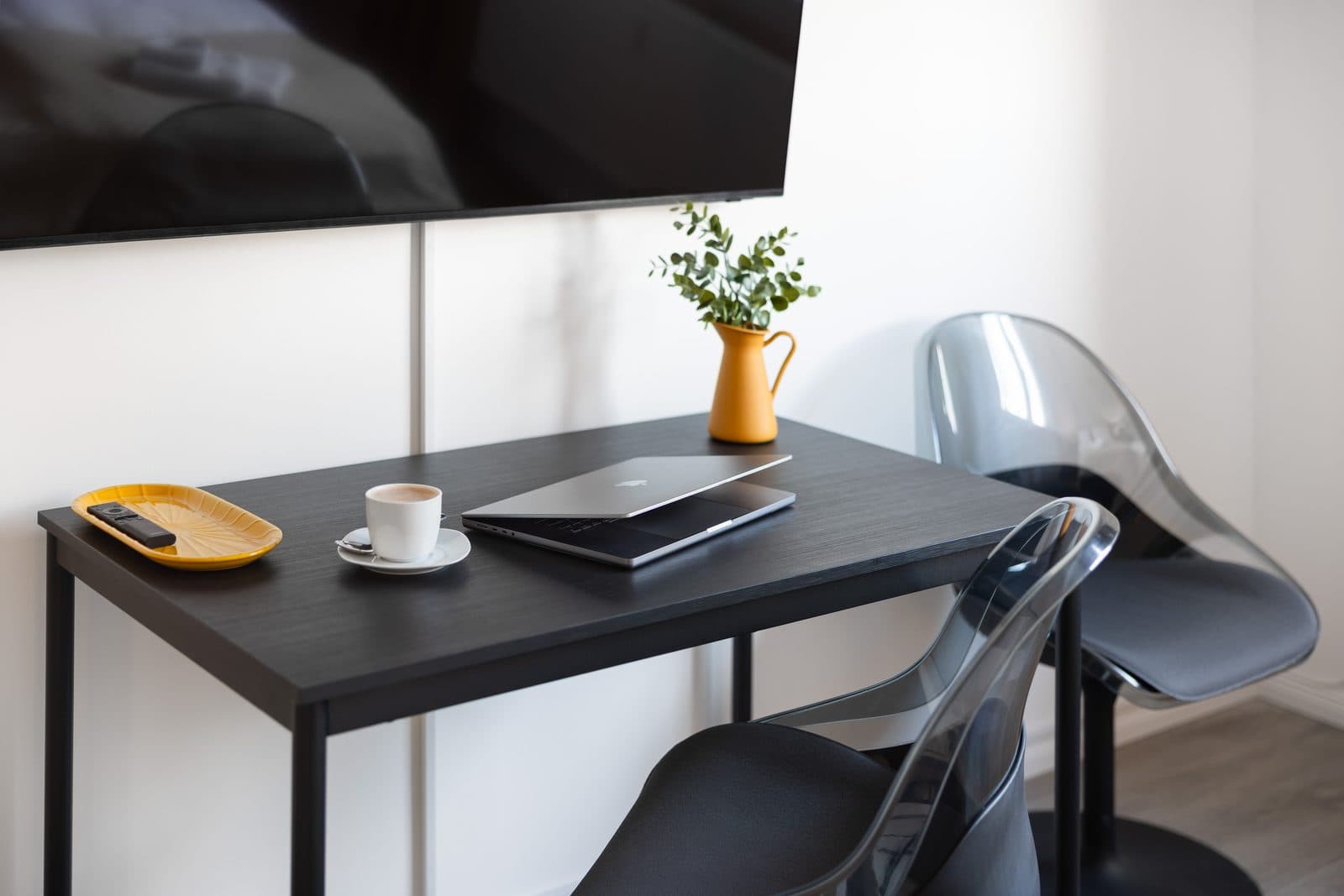 Design Studio – مفروشة بالكامل مع موقف سيارات - 10