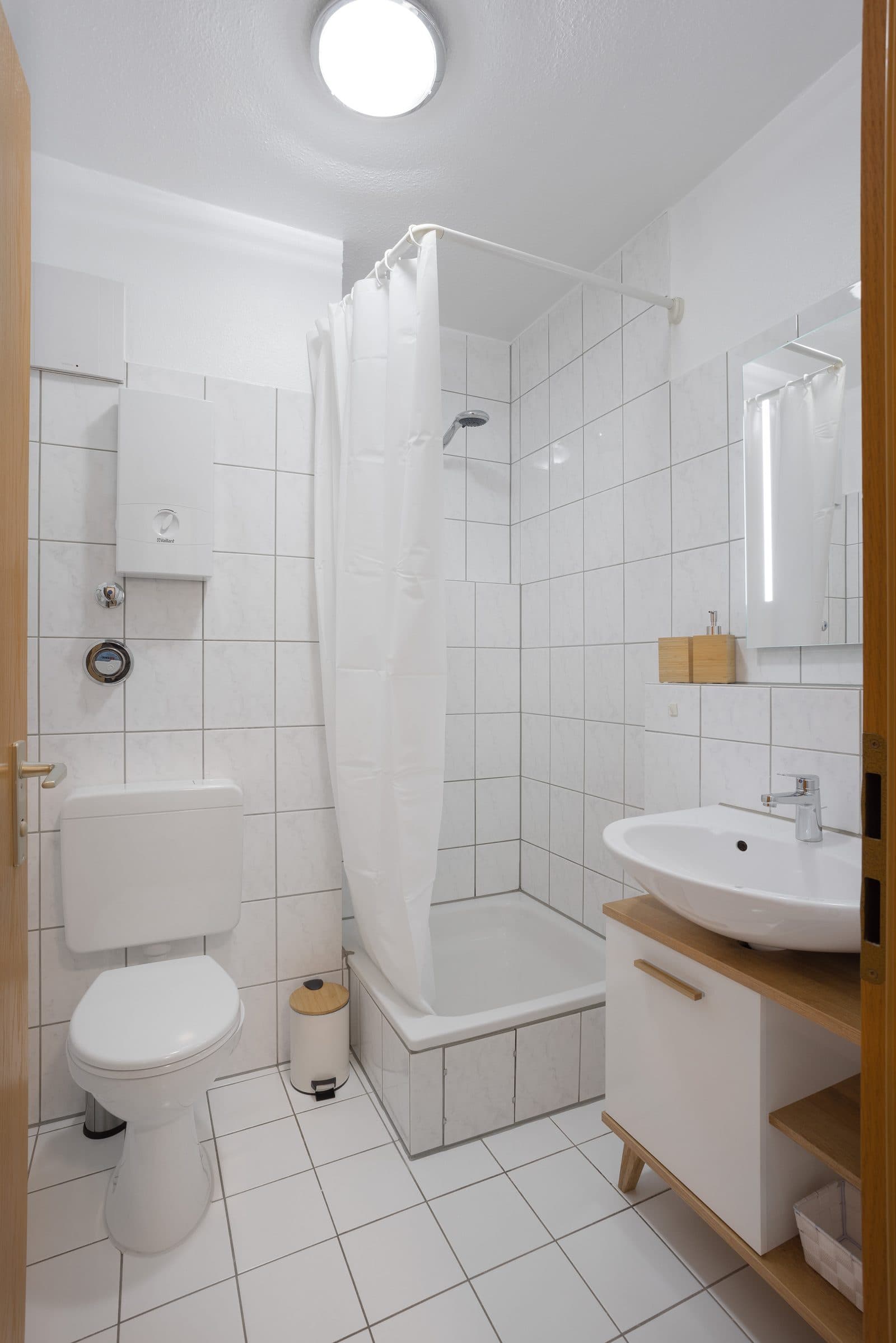 Design Studio – مفروشة بالكامل مع موقف سيارات - 5