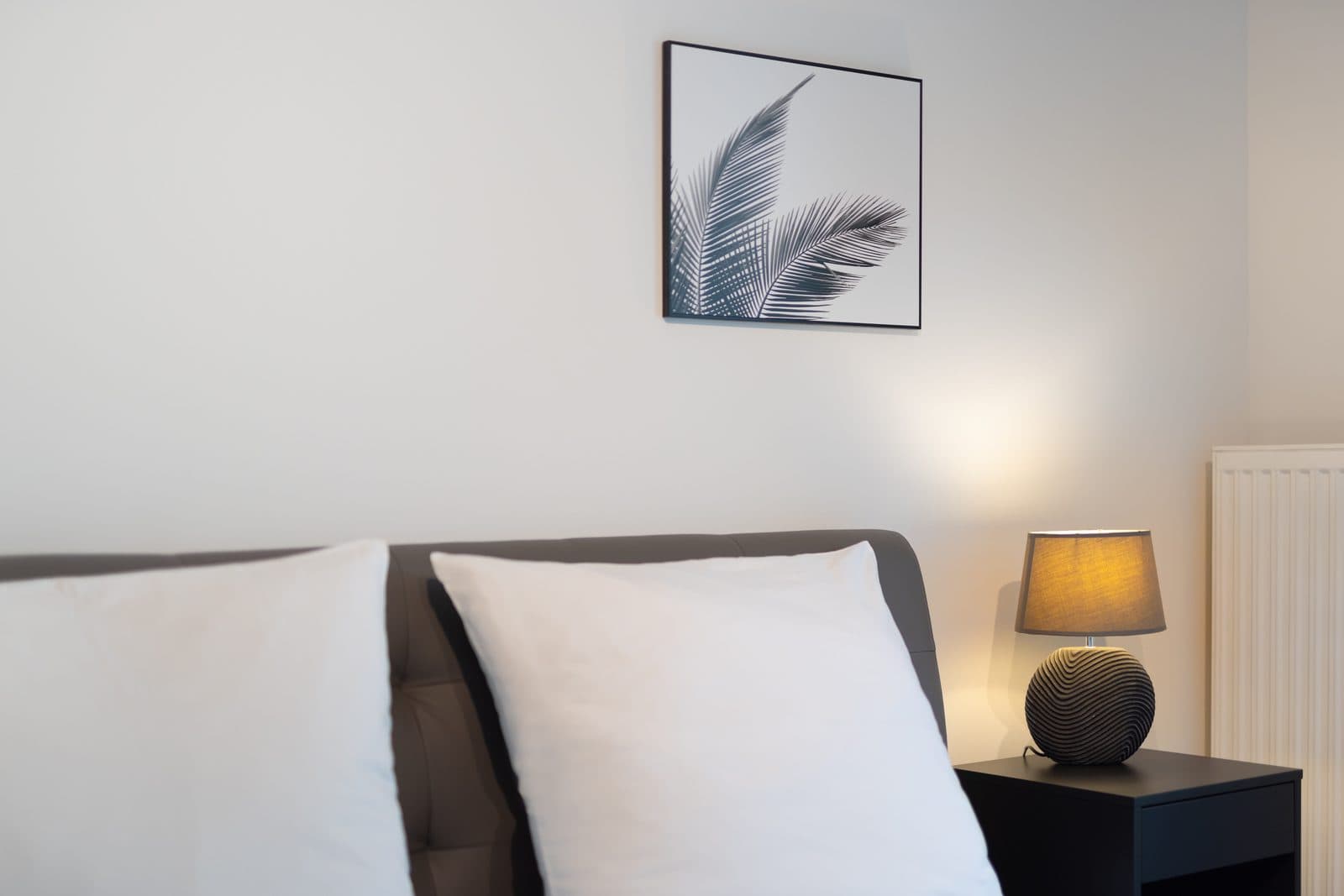 Design Studio – Fully Furnished with Parking - 8