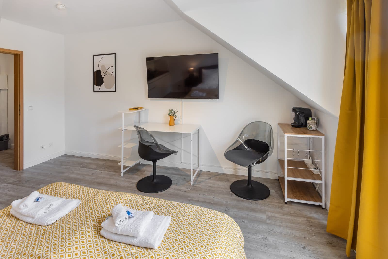 Design Studio – Voll möbliert mit Parkplatz - 2