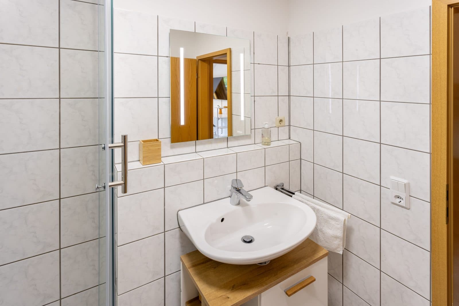 Design Studio – Voll möbliert mit Parkplatz - 14